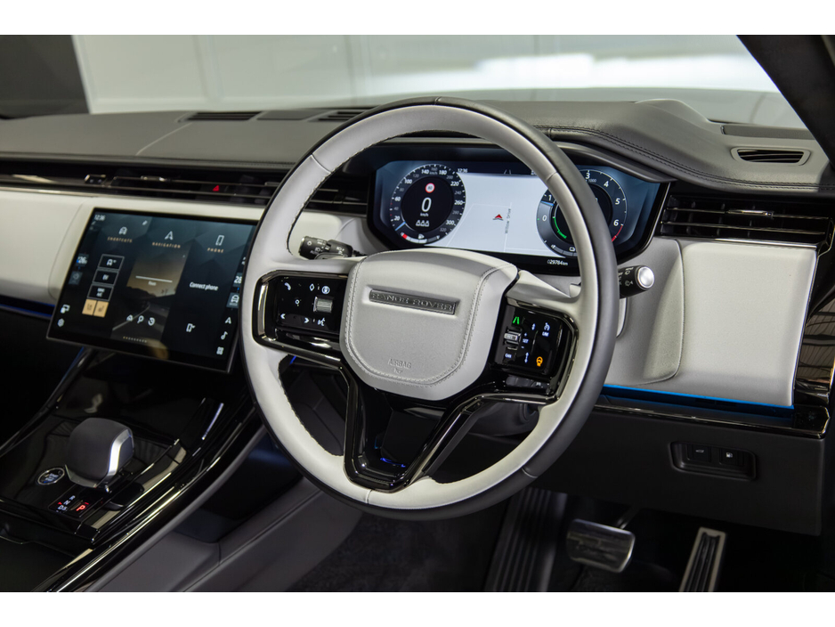 2024 Land Rover Range Rover Sport - image 9