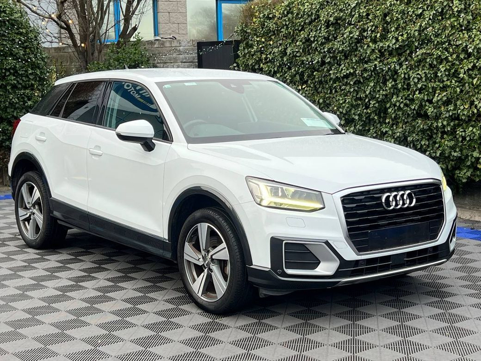 2018 Audi Q2 SPORT 1.0 TFSI AUTO // AMBIENT LIGHTING // APPLE CARPLAY/ANDROID AUTO // HEATED SEATS €20,950