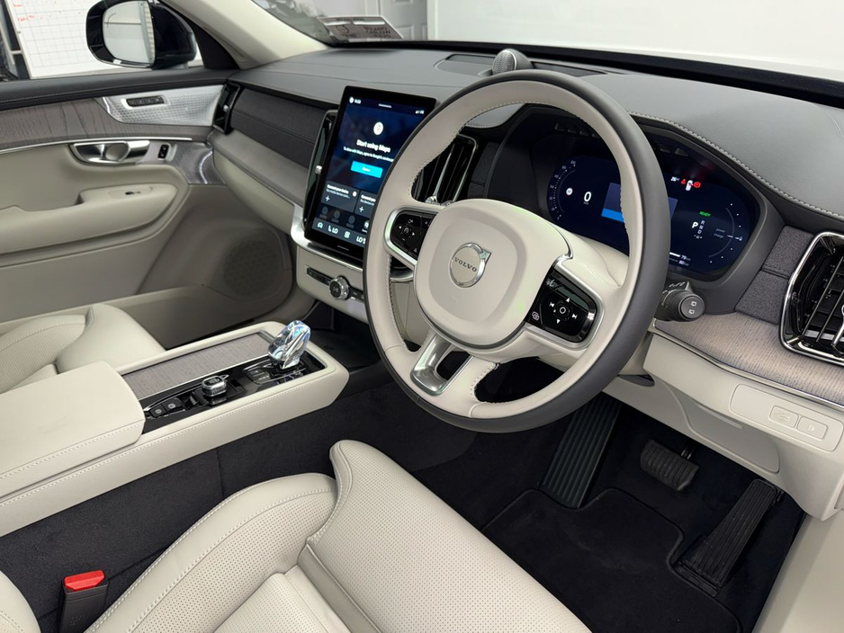 2025 Volvo XC90 T8 ULTRA *4YR WARRANTY* €200 PER WEEK ON PCP €97,995