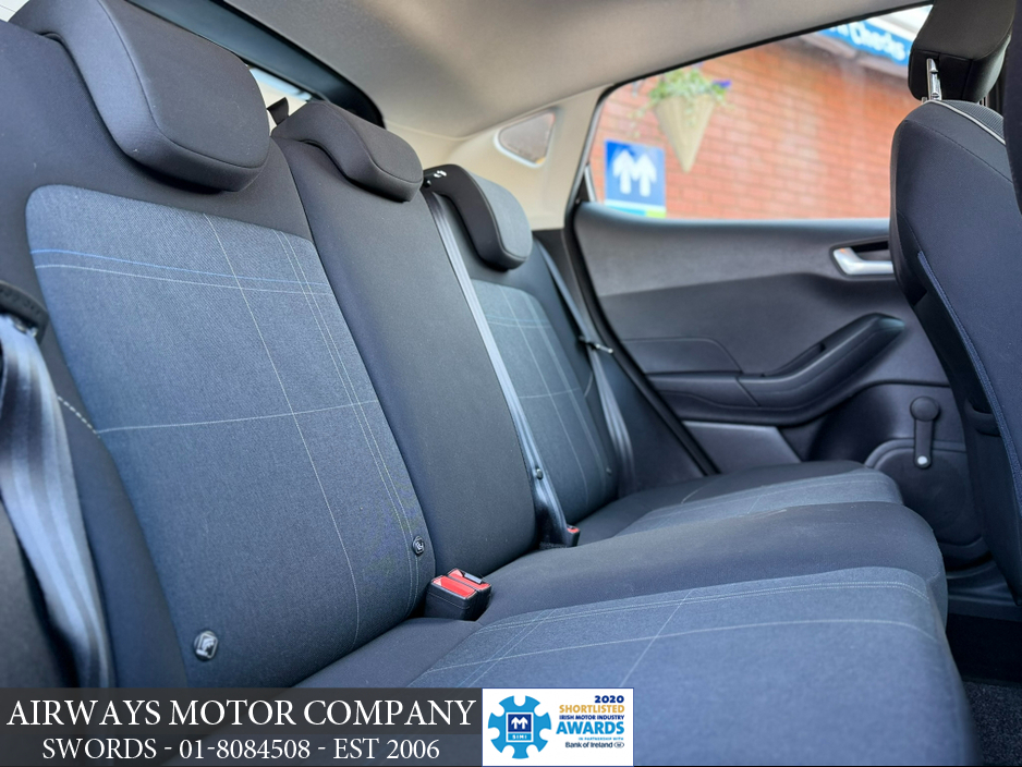 2018 Ford Fiesta - image 11