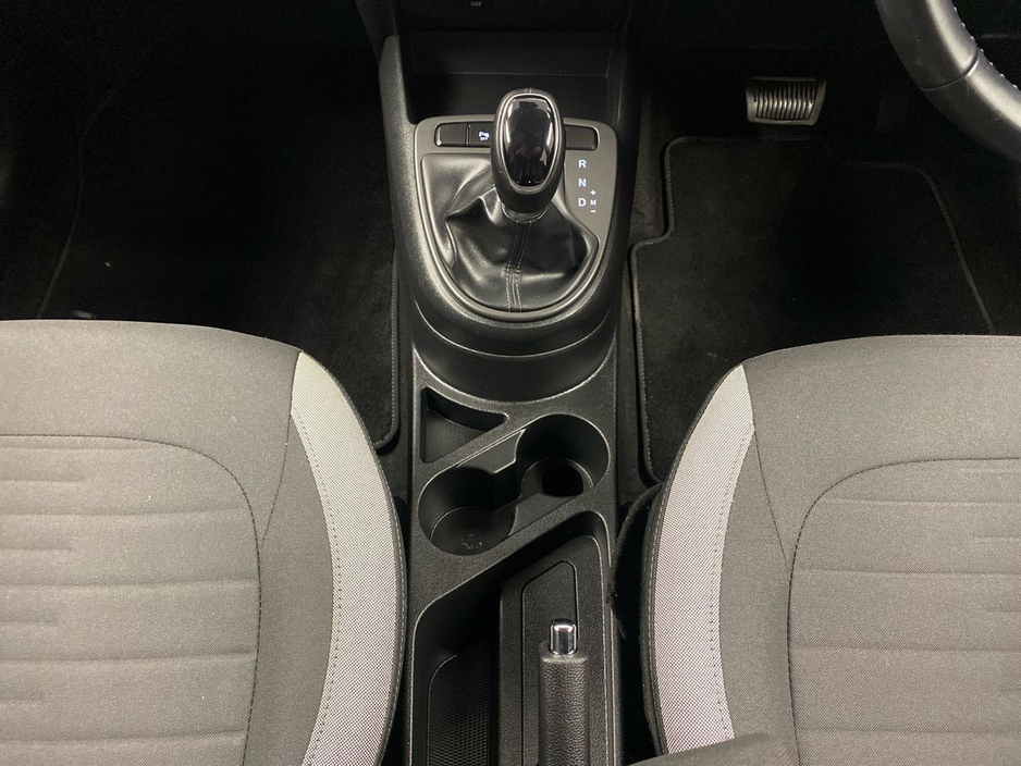 2023 Hyundai i10 - image 19