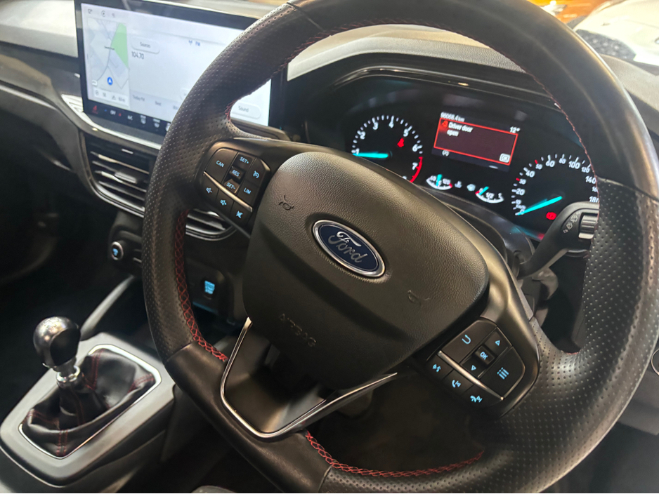 2023 Ford Focus - image 18