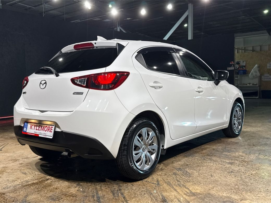 2017 Mazda Demio AUTOMATIC 1.3L SKYACTIV - A/C HEATING CONTROLS €11,950