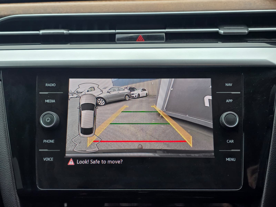 2022 Volkswagen Arteon - image 10