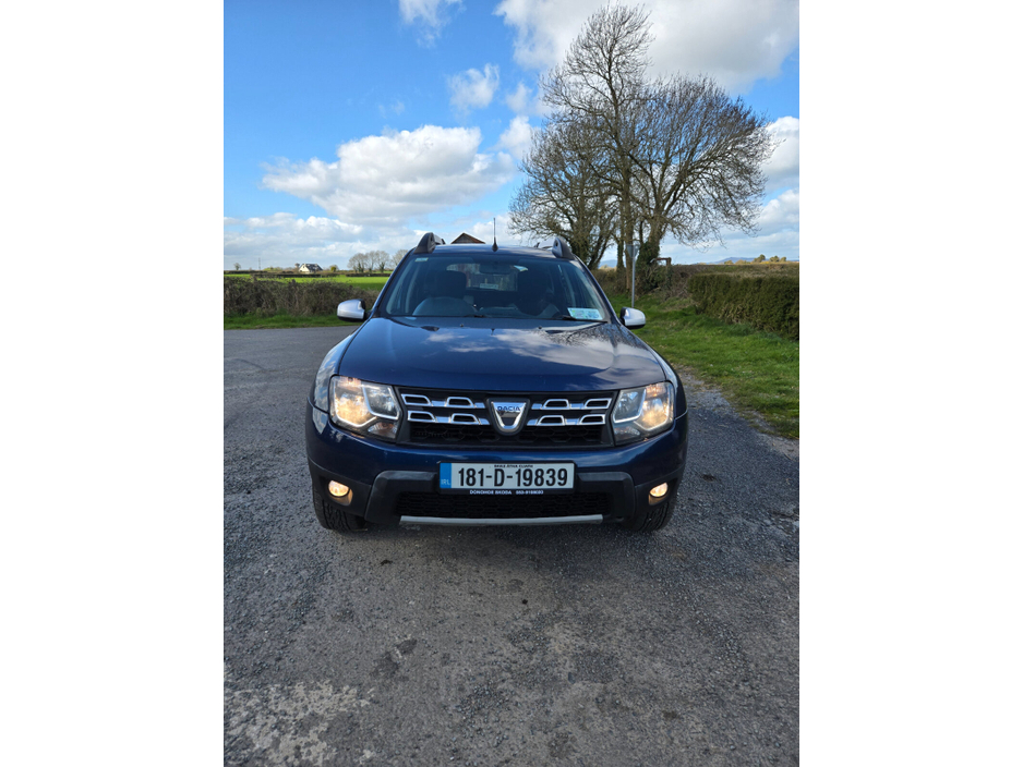 2018 Dacia Duster - image 2