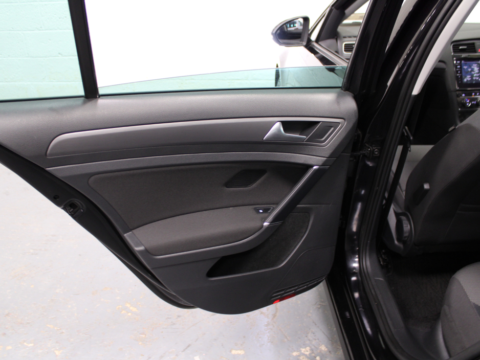 2017 Volkswagen Golf 1.2 TSI COMFORTLINE €16,450