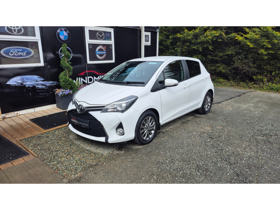 2016 Toyota Vitz - image 11