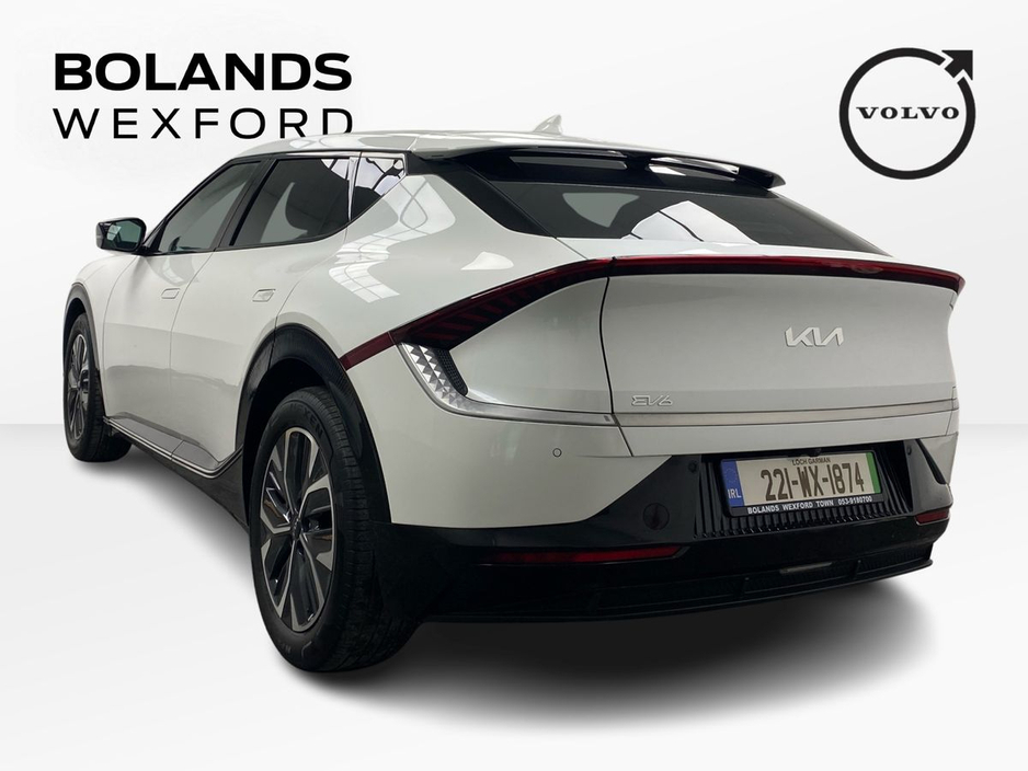 2022 Kia EV6 - image 3