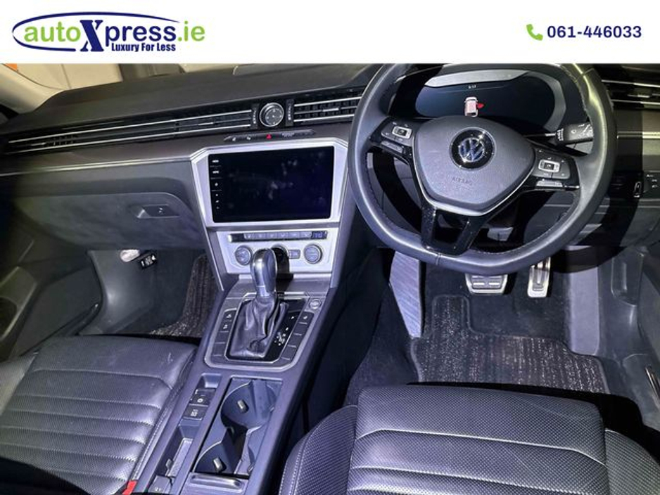 2020 Volkswagen Passat - image 13