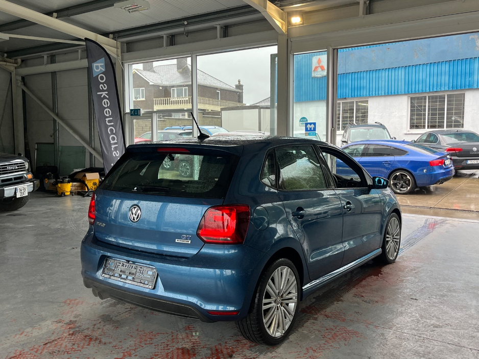 2017 Volkswagen Polo - image 7