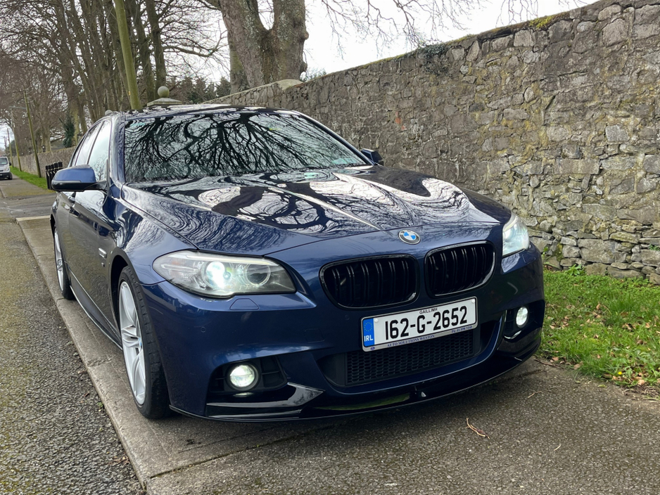 2016 BMW 5 Series - image 2