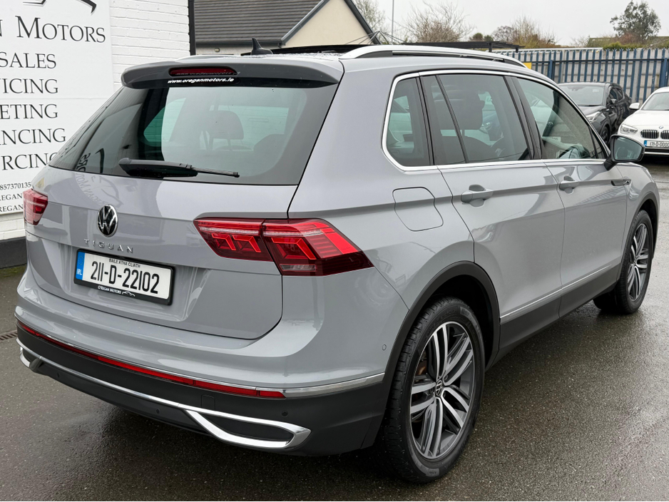 2021 Volkswagen Tiguan - image 4