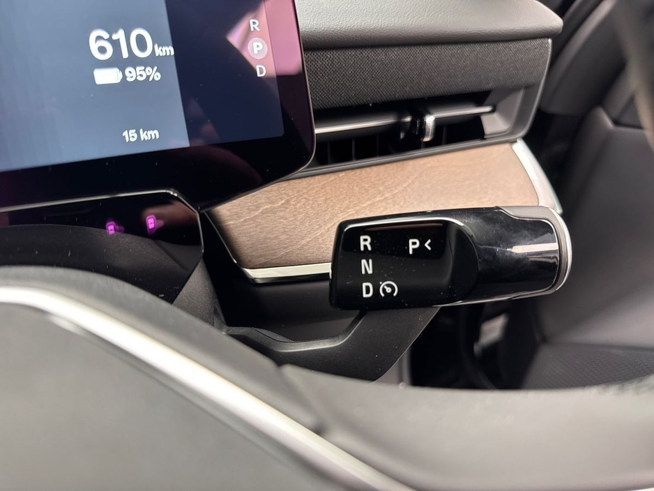 2026 Volvo ES90 - image 23