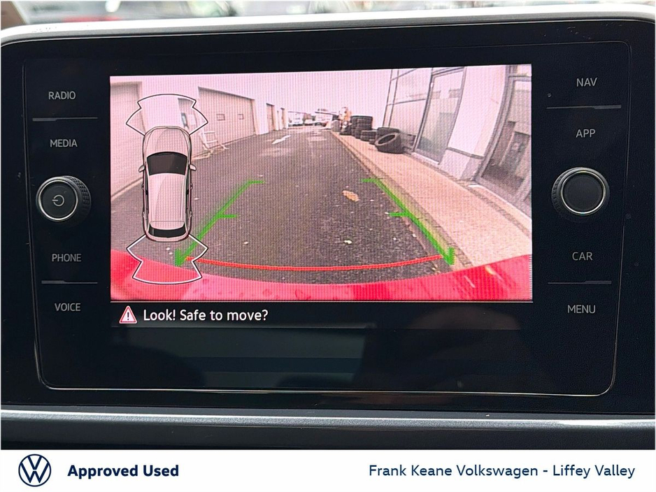 2022 Volkswagen T-Roc - image 13