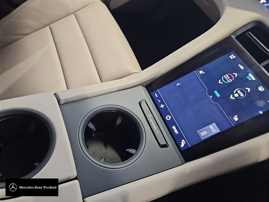 2023 Porsche Taycan - image 15