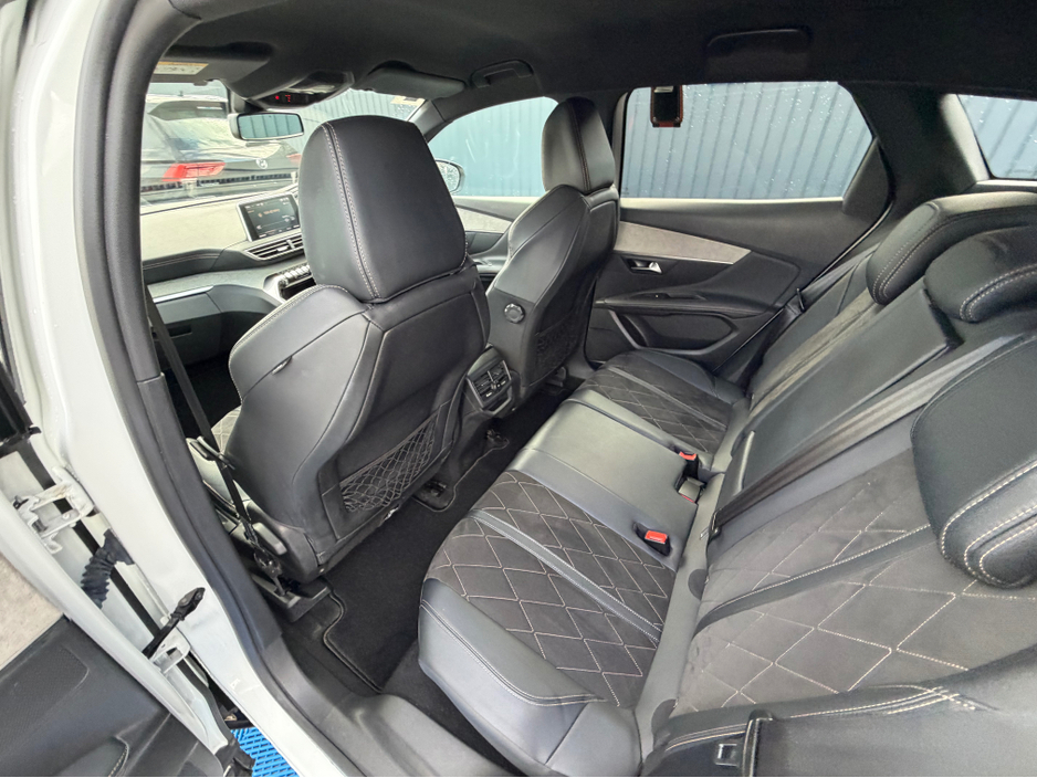 2020 Peugeot 3008 - image 36