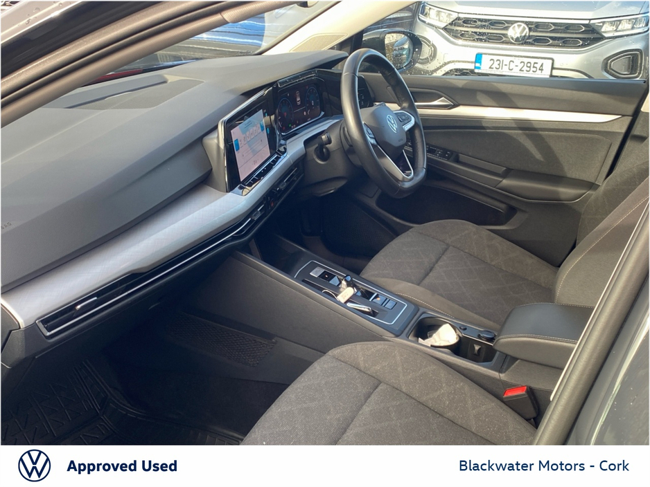 2024 Volkswagen Golf 1.5TSI 5DR LIFE HYBRID AUTOMATIC €31,995