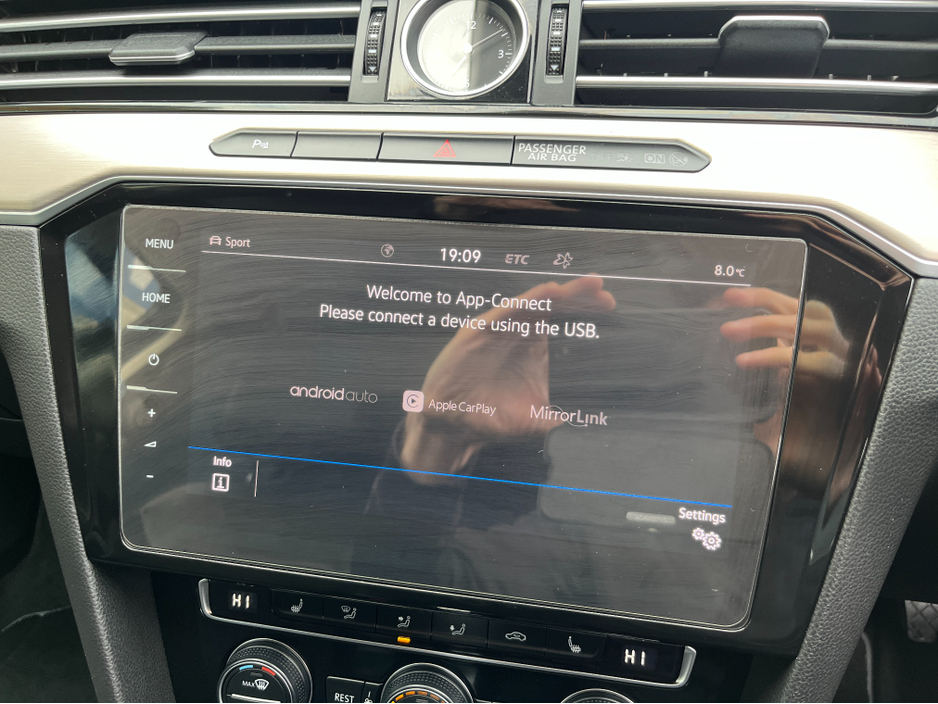 2019 Volkswagen Passat - image 22