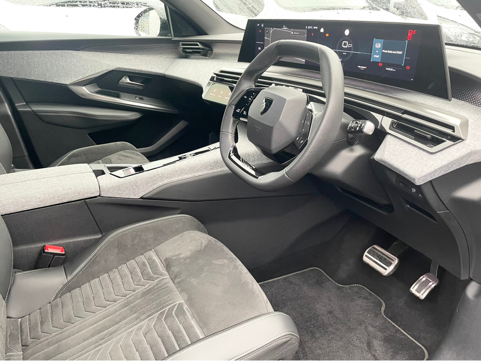 2025 Peugeot 5008 E 5008 GT-LINE 73KW 213BHP FULLY ELECTRIC €47,950