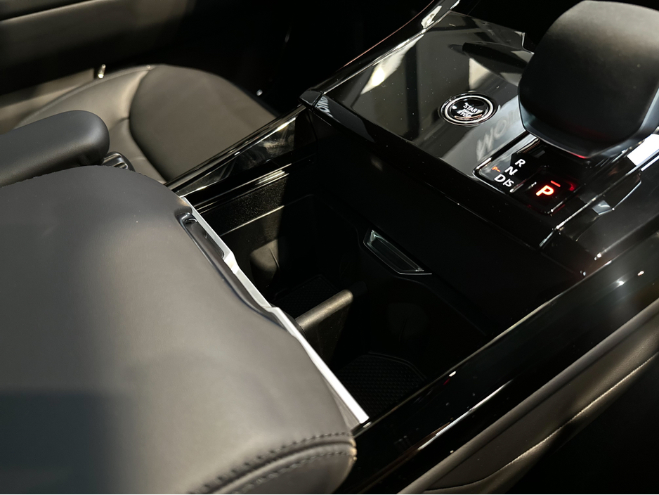 2026 Land Rover Range Rover Sport - image 39