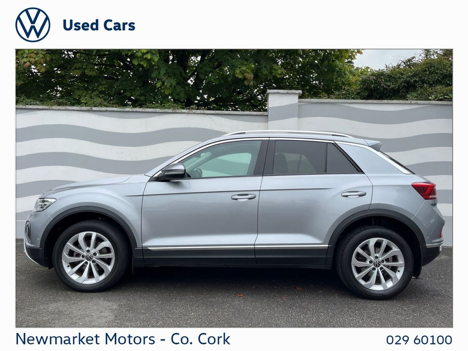 2023 Volkswagen T-Roc - image 21