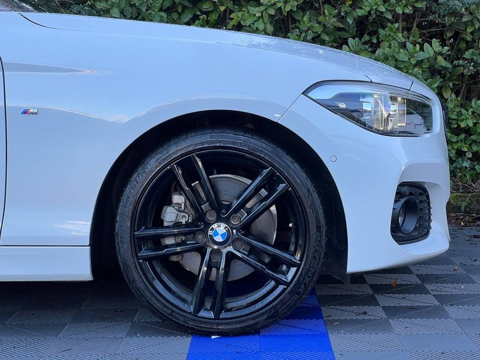 2018 BMW 1 Series 118d M-SPORT 2.0 // FULL SERVICE HISTORY // 18" M-SPORT ALLOYS // 360 PARKING SENSORS €18,900