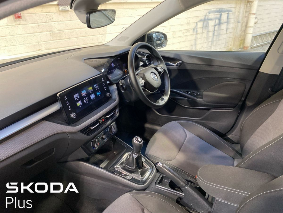 2025 Skoda Fabia - image 4