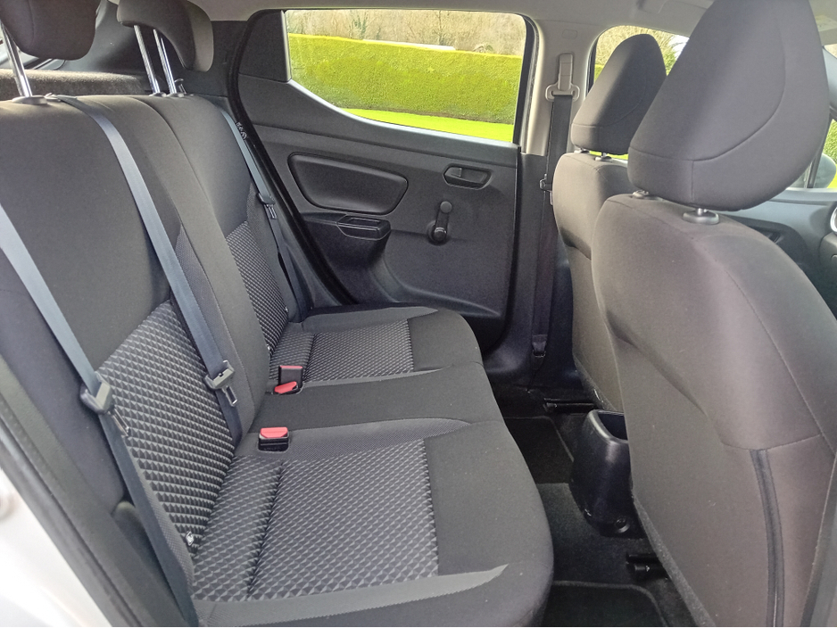 2018 Nissan Micra - image 4