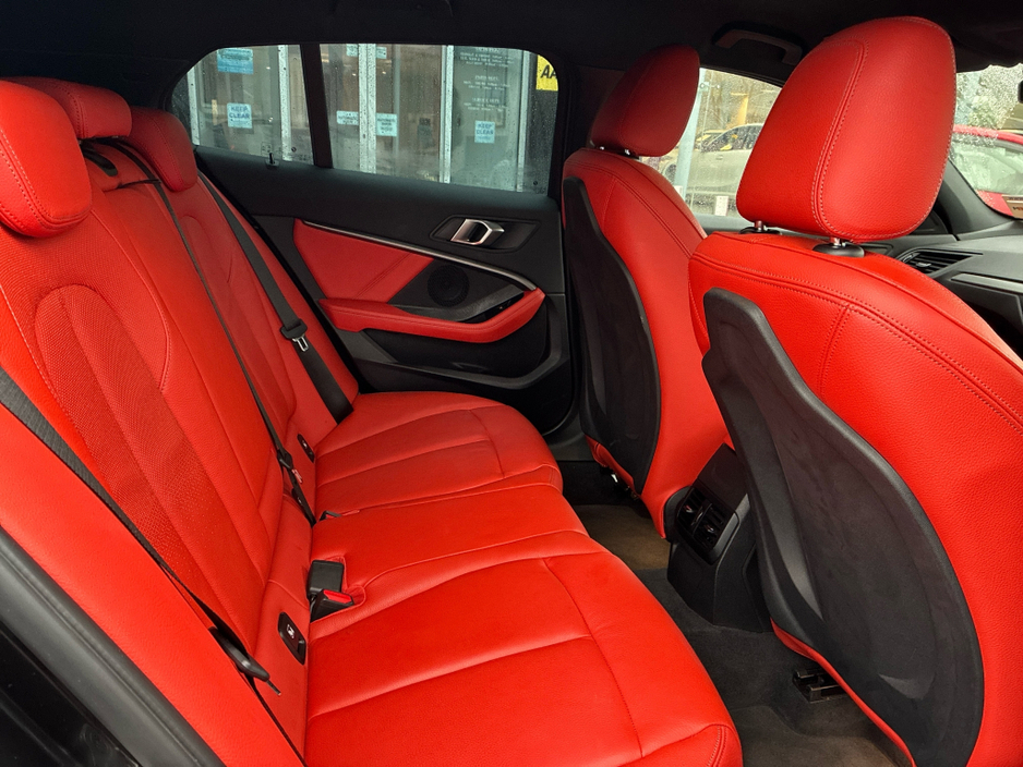 2020 BMW 1 Series - image 10