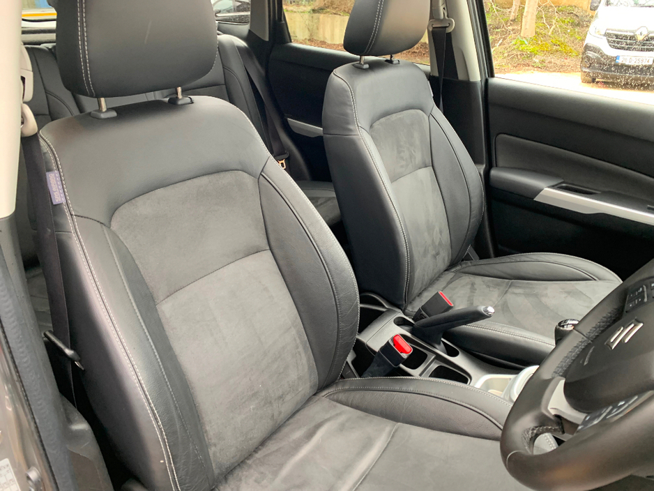 2016 Suzuki Vitara - image 19