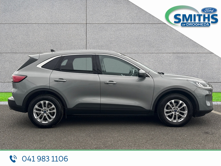 2020 Ford Kuga - image 11