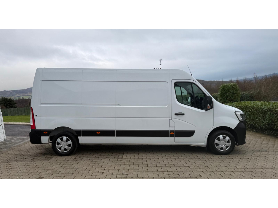 2022 Renault Master 135  BUSINESS NO VAT €22,750