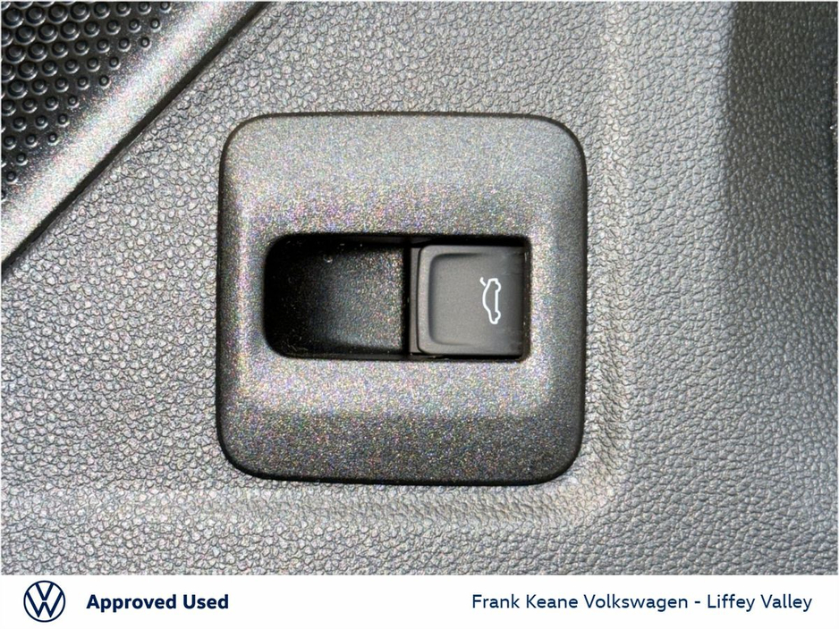 2026 Volkswagen Tiguan - image 20