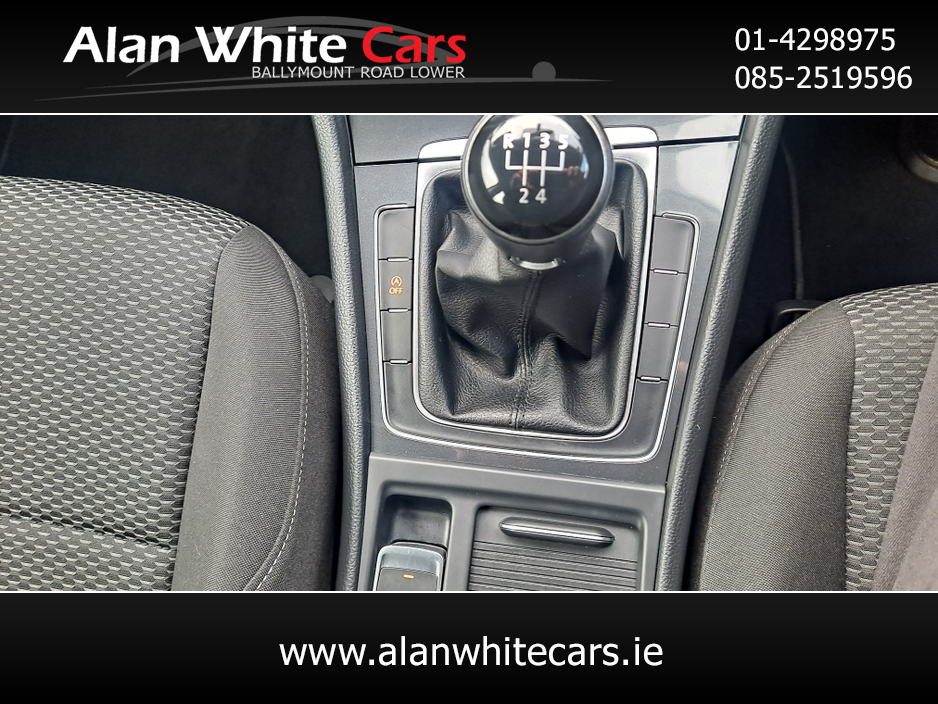 2018 Volkswagen Golf - image 40