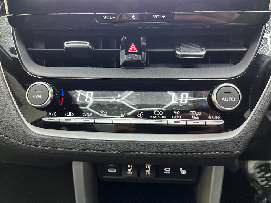 2025 Toyota Corolla - image 20