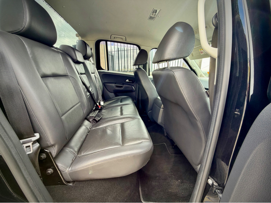 2016 Volkswagen Amarok - image 10