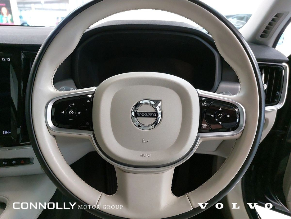 2020 Volvo V90 D4 Momentum Auto €384pm €34,945
