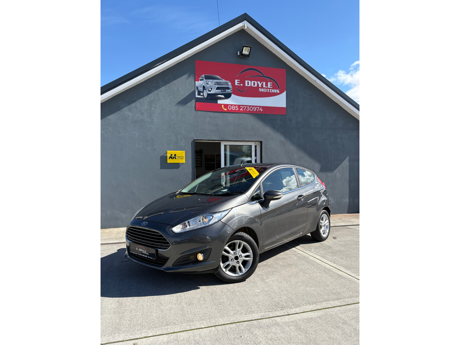 2016 Ford Fiesta - image 5