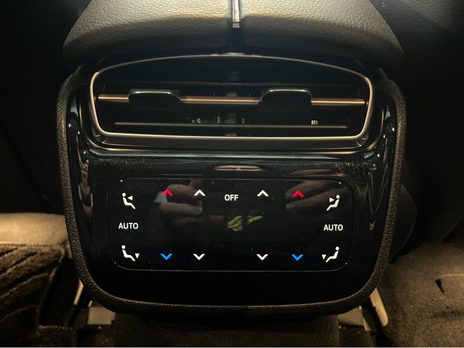 2022 Mercedes-Benz EQE - image 18