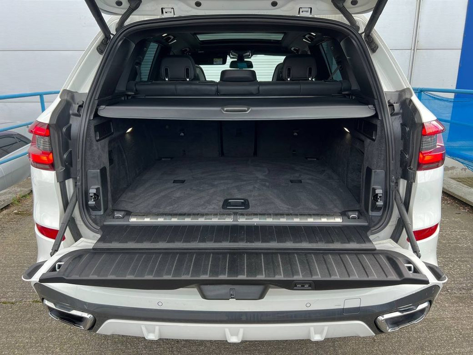 2022 BMW X5 - image 18