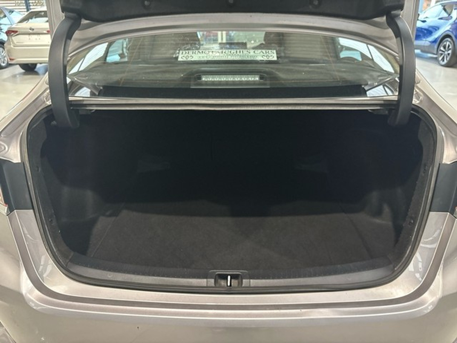 2019 Toyota Corolla - image 10