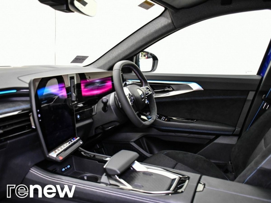 2025 Renault Austral techno esprit Alpine E-Tech 200 €39,890