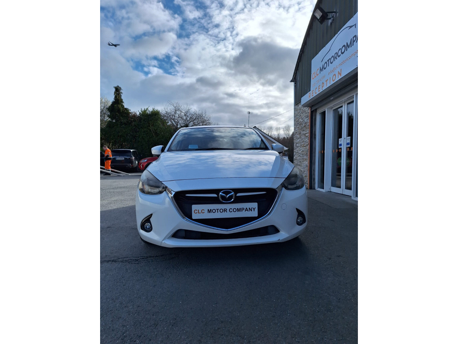 2016 Mazda Demio - image 4