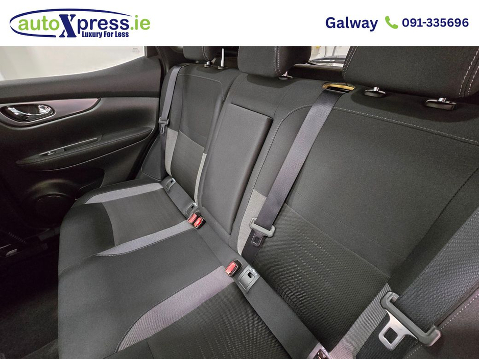 2017 Nissan Qashqai - image 6