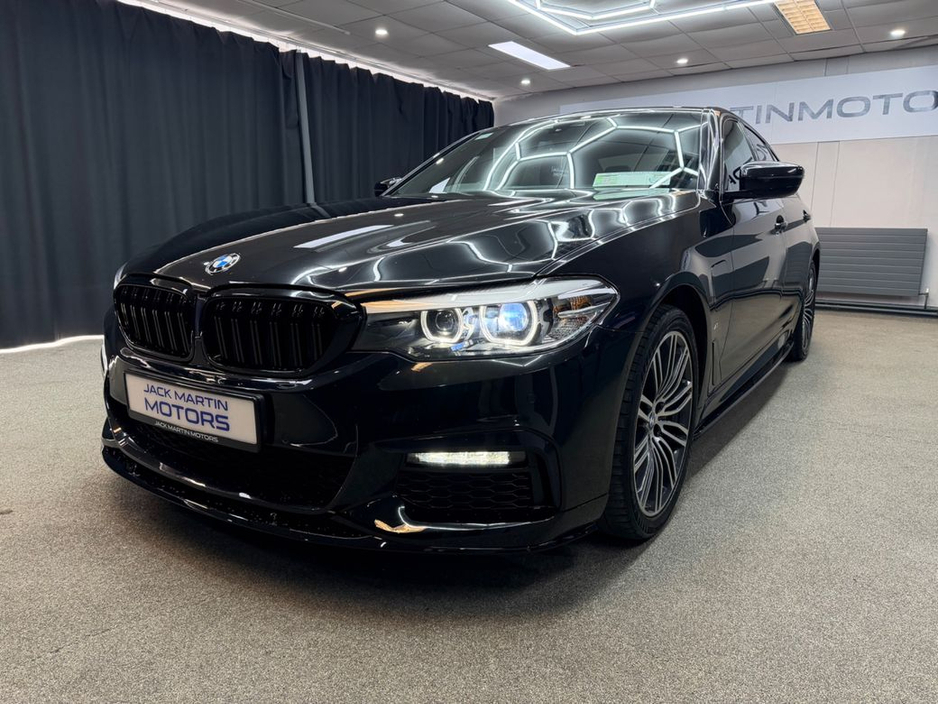 2019 BMW 5 Series - image 3
