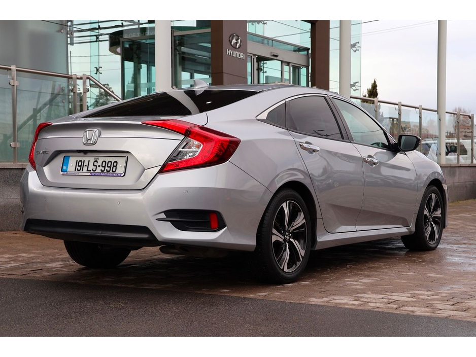 2019 Honda Civic - image 4