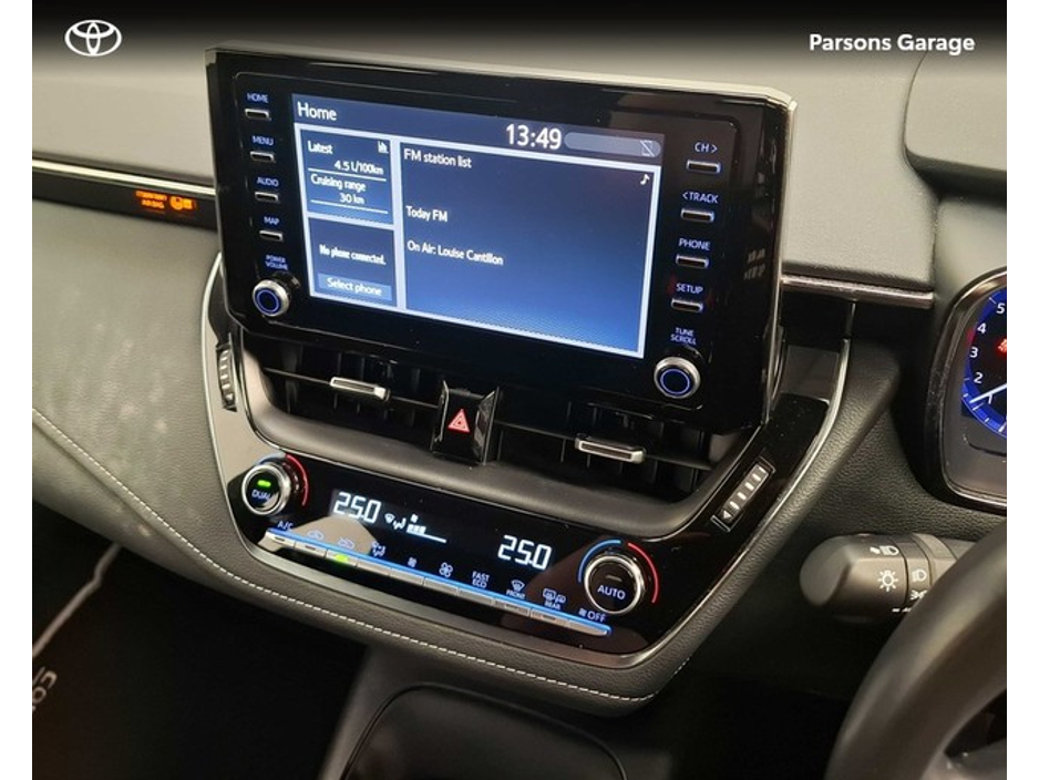 2022 Toyota Corolla - image 10