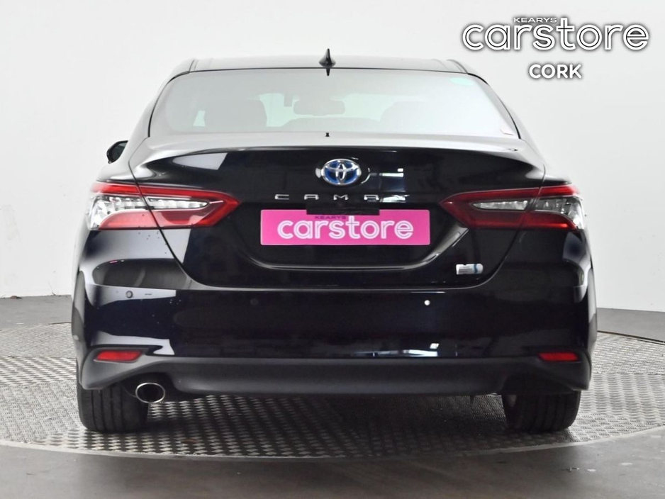 2020 Toyota Camry - image 4