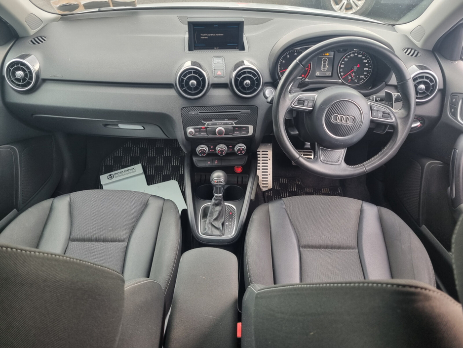 2014 Audi A1 - image 6