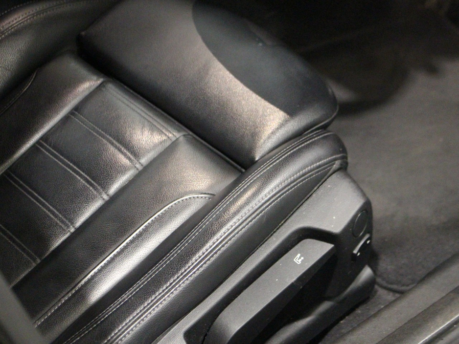 2019 BMW 3 Series - image 28